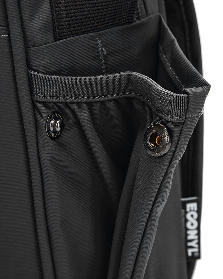 Pacsafe LS200 crossbody