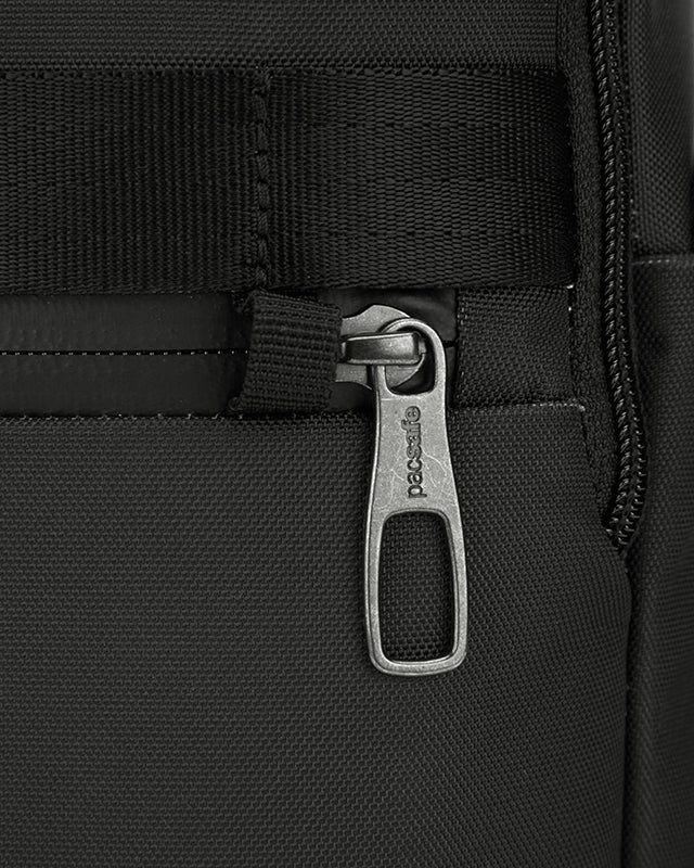 Pacsafe Metrosafe X Vertical