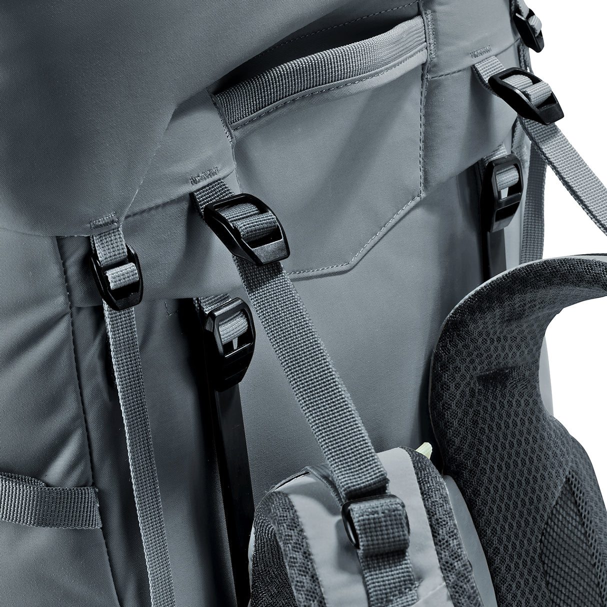 Deuter Aircontact Core 65+10SL (26)