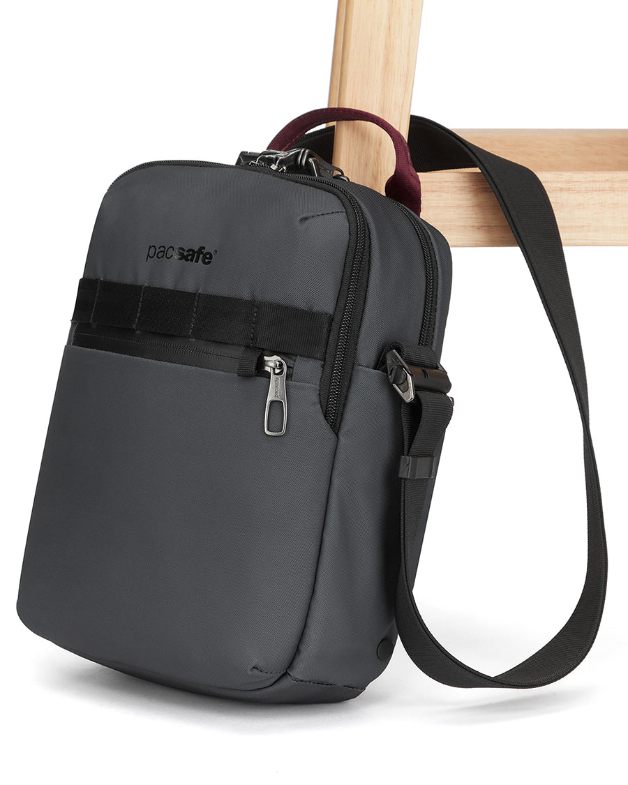 Pacsafe Metrosafe X Vertical