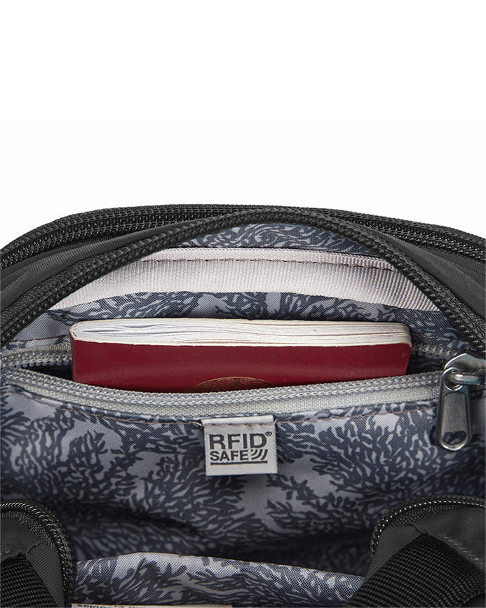 Pacsafe LS100 crossbody