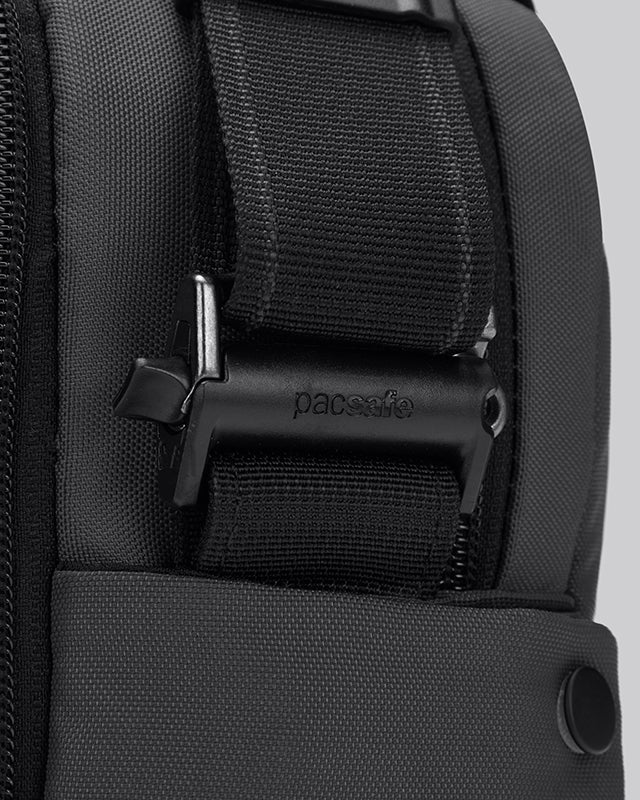Pacsafe Metrosafe X Vertical