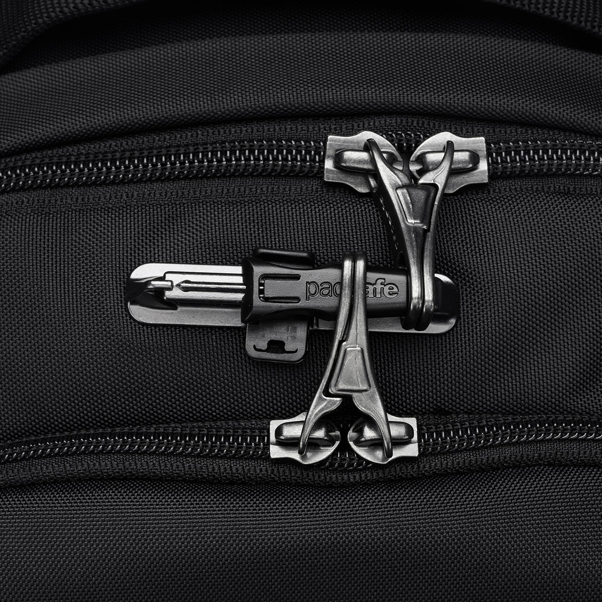 Pacsafe V 16L all around backpack